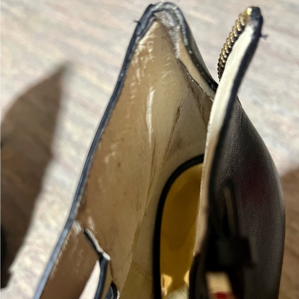 Michael Kors heeled leather sandals. - Picture 15 of 16